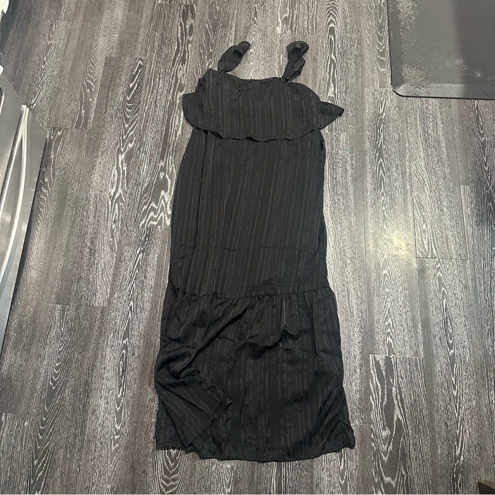 ANDREE BY UNIT Black Maxi Dress